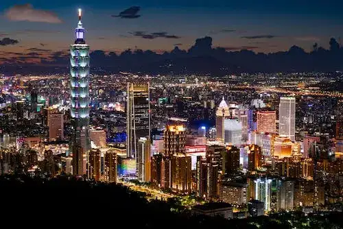 台灣每日出團觀光巴士 (SIC)
